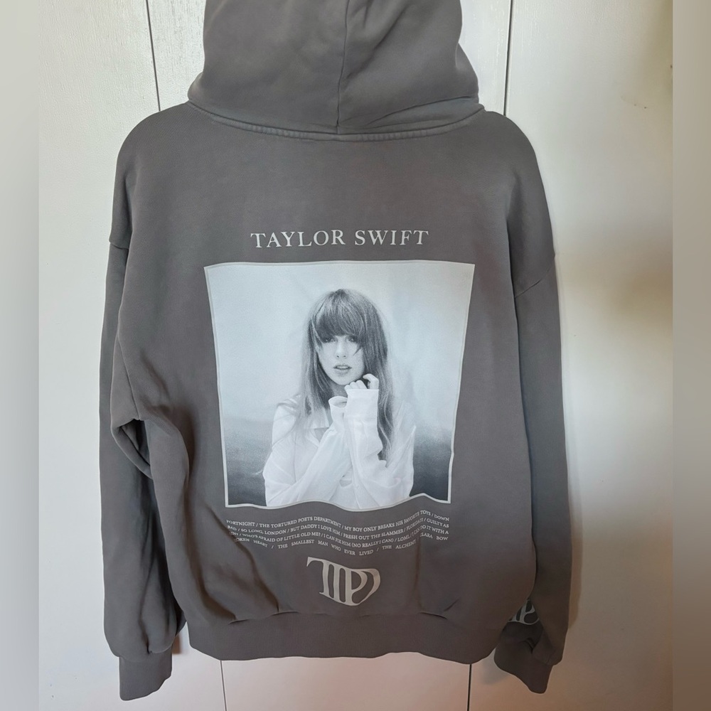 Taylor Swift Tortured Poets Department Gray Hoodie Sweatshirt Size Large New